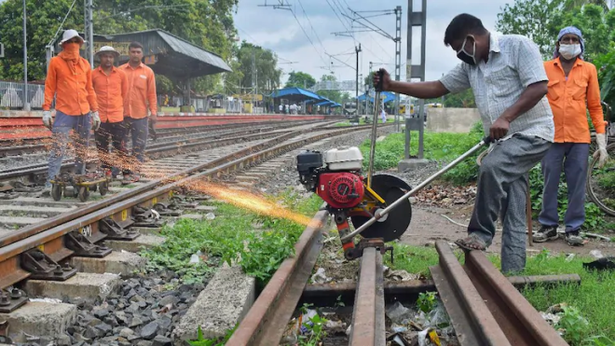 Railways Generate More Than 5.5 Lakh Mandays For Migrant Workers