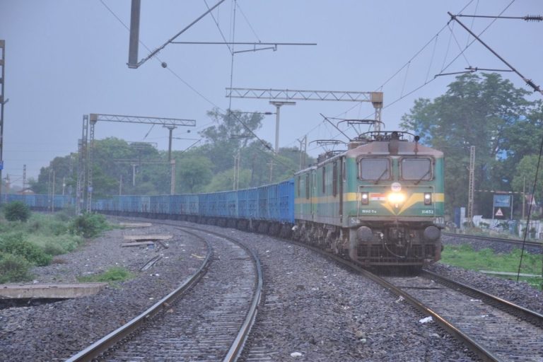 3.5 Km Long Freight Train ‘Super Vasuki’ Transports 27,000 Tonne Coal In Single Trip