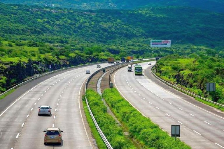 New Expressway Between Bengaluru And Mumbai To Reduce Travel Time To Five Hours: Gadkari