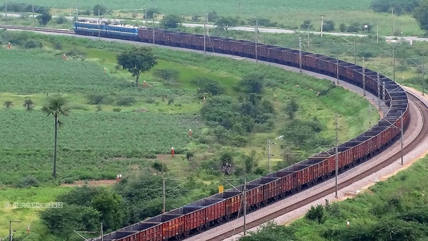 ‘Super Anaconda’ On The Track With 177 Wagons