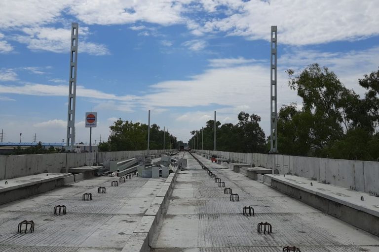 Railways Begins Installing Overhead Equipment On Viaduct Of Delhi-Ghaziabad-Meerut Section of RRTS Corridor