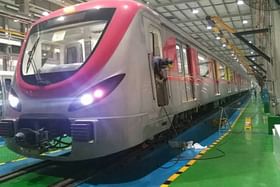 Decks Cleared For Navi Mumbai Metro : Trial Run Between Central Park And  Belapur Stations Successful