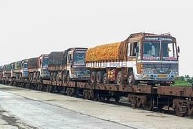 Trucks-On-Train Service For Transport Of Milk, Cattle Feed Launched On DFC From Palanpur To Rewari